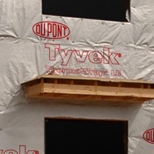 9' x 100' Tyvek&reg; ThermaWrap