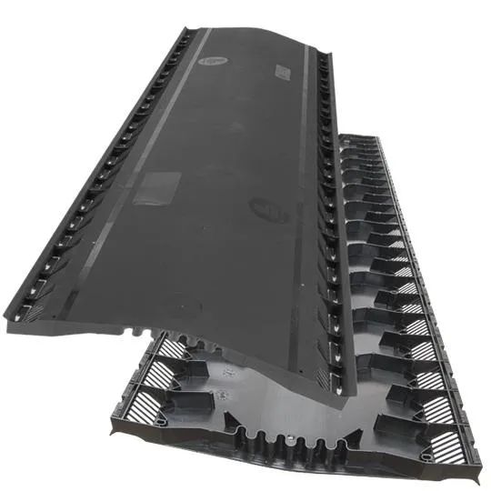 TRI-BUILT 4' OmniRidge&reg; Pro Shingle Over Ridge Vent with Nails Black